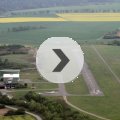 Cessna 150 landet auf Piste 13 Flugplatz Grasberg Bad Neustadt