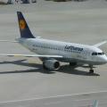 Airbus A319, Lufthansa, Flughafen München, taxing