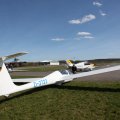Flugplatz Bad Neustadt - Grasberg am 6.4.2026, unser Twin kurz vor einem F-Schlepp bei bestem Wetter