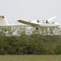 Flugplatz Bad Neustadt - Grasberg 14.5.2011, Landung des Schuldoppelsitzers, kurzer Endanflug