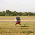 Schweizer 300 im Schwebeflug