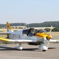 Flugplatz Bad Neustadt - Grasberg, DR 400 auf dem Platz vor der Tankstelle