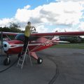 Flugplatz Bad Neustadt - Grasberg am 10.8.2024, Piper PA 22 wird getankt