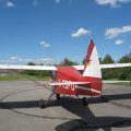 Flugplatz Bad Neustadt - Grasberg am 10.8.2024, Heckansicht der zweisitzigen PA 22