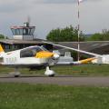 Flugplatz Bad Neustadt - Jahresnachprüfung am 20.4.2024, unsere DR400 rollt zum Start