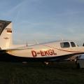 Flugplatz Bad Neustadt - Grasberg, schöne Mooney im Sonnenuntergang