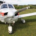 Flugplatz Bad Neustadt - Grasberg, PA 28 vor dem Clubheim