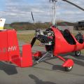 Die Steuerung um die Hochachse wird wie bei einem konventionellen Flugzeug von einem Seitenruder erledigt.