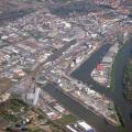 Die Stadt Bamberg und der Fluss Main aus dem Segelflugzeug fotografiert. Seltsamerweise gab es hier steigen mitten im Blauen und relativ genau über dem Main.