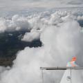 KRES Flügel über den Wolken