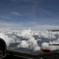 Motorsegler über den Wolken