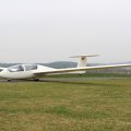 Der TWIN mit Flugschüler Daniel und Lehrer Marcel abflugbereit zum Windenstart