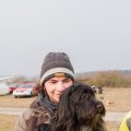 Flugplatzhund Pino mit Herrchen