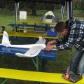Bevor gar nichts fliegt werden Modellflugzeuge bewegt.