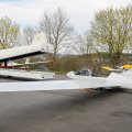 Flugplatz Bad Neustadt, JNP am 05.04.2025, Twin mit Hänger davor