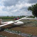 Libelle und Rückholteam nach Außenlandung bei Oberpleichfeld