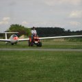 hier zieht unser Schleppi den Twin zum Start zurück